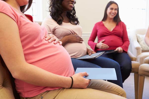 three-pregnant-women