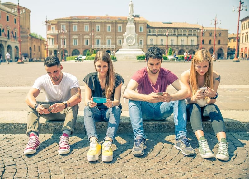 teens-on-phones.jpg teens-on-phones.jpg